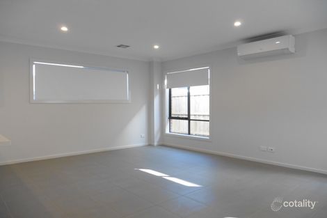 Property photo of 41 Ritchie Drive Clyde North VIC 3978