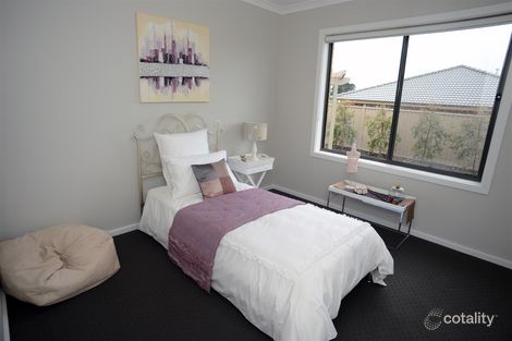 Property photo of 28 Bronze Street Tarneit VIC 3029