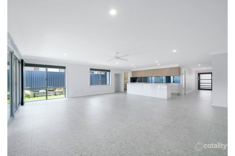 Property photo of 5 Antilles Way Lake Cathie NSW 2445