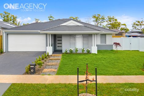 25 Peachtree Dr, Drouin, VIC 3818