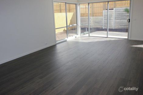 Property photo of 5 Ascent Lane Westmeadows VIC 3049