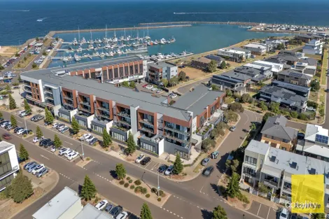 134/50 CATAMARAN DR, WERRIBEE SOUTH, VIC 3030