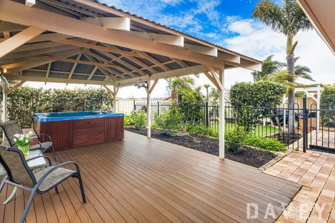 Property photo of 34 Fallbrook Avenue Woodvale WA 6026