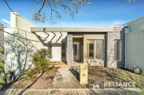 8 Eamon Walk, Williams Landing, VIC 3027