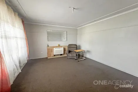 Property photo of 21 Darcy Crescent Goulburn NSW 2580