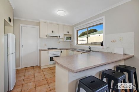 Property photo of 21 Birdie Street West Wodonga VIC 3690
