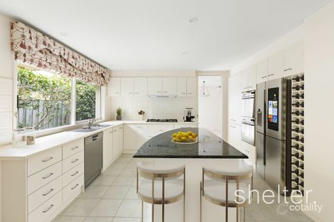 Property photo of 2/79 Glen Iris Road Glen Iris VIC 3146