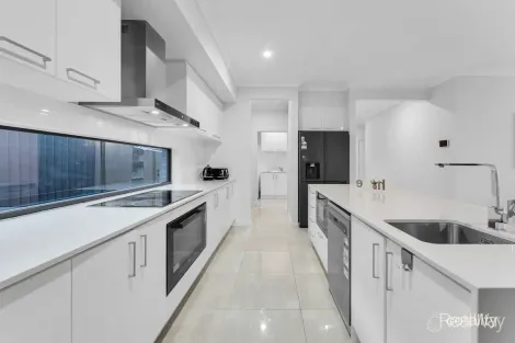 Property photo of 16A Harry Street Bellbird Park QLD 4300