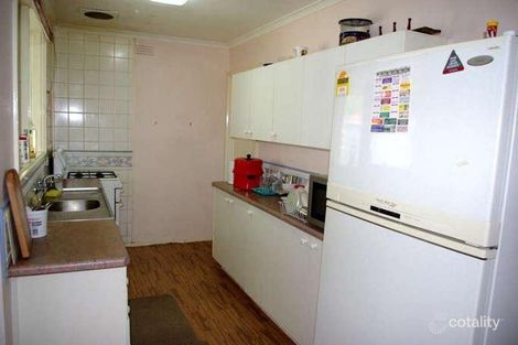 Property photo of 23 Bittern Drive Endeavour Hills VIC 3802