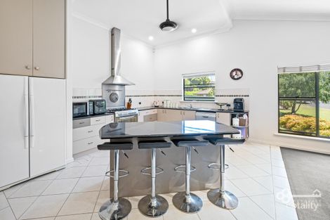 Property photo of 8 Mayfair Crescent Mount Gambier SA 5290