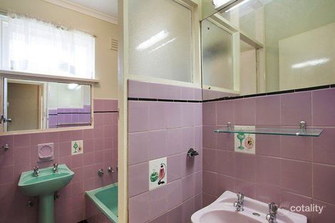 Property photo of 8 Wattle Grove McKinnon VIC 3204