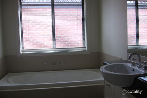 Property photo of 11 Edmondshaw Drive Deer Park VIC 3023