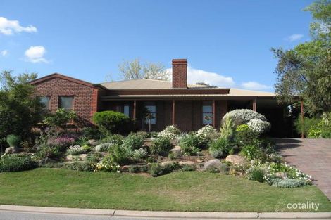 27 Dallas Ct, Wynn Vale, SA 5127