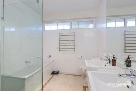 Property photo of 6/8A Trawalla Avenue Toorak VIC 3142