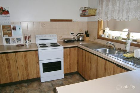 Property photo of 10 Jacaranda Crescent Lake Boga VIC 3584