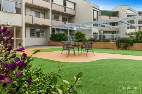 Property photo of 5/2 Currie Crescent Griffith ACT 2603