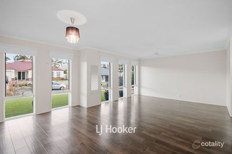 Property photo of 3 Topaz Way Dalyellup WA 6230