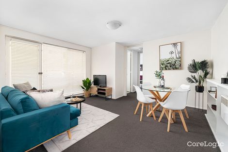 Property photo of 2/11-13 Farnham Court Flemington VIC 3031