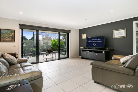 Property photo of 9 Deakin Place Sandhurst VIC 3977