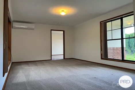 Property photo of 30 Forest Drive Jerrabomberra NSW 2619