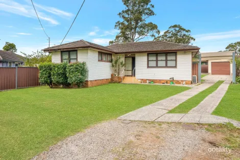 Property photo of 4 Calliope Place Busby NSW 2168