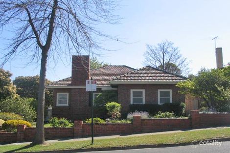 1 Whyte Gr, Mont Albert, VIC 3127