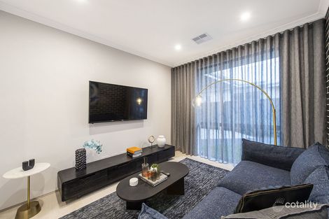 2 Hoop Pl, Canning Vale, WA 6155