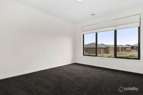 Property photo of 74 Adriatic Circuit Clyde VIC 3978