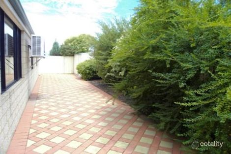 Property photo of 22 Darwinia Loop Canning Vale WA 6155