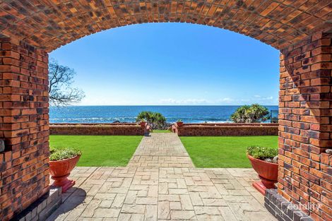 Property photo of 54 Barolin Esplanade Coral Cove QLD 4670