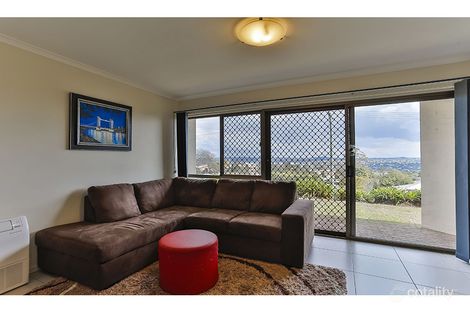Property photo of 22/2 Benjamin Street Mount Lofty QLD 4350