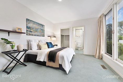 Property photo of 1/28 The Highway Mount Waverley VIC 3149