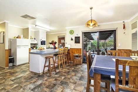 Property photo of 28 Crusoe Road Kangaroo Flat VIC 3555