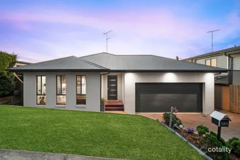 Property photo of 101 Grantham Drive Highton VIC 3216
