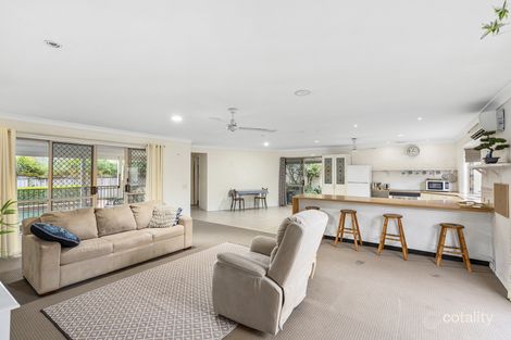 Property photo of 2 Rill Court Nerang QLD 4211