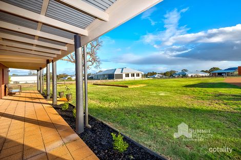 Property photo of 32 Craigie Drive Roelands WA 6226