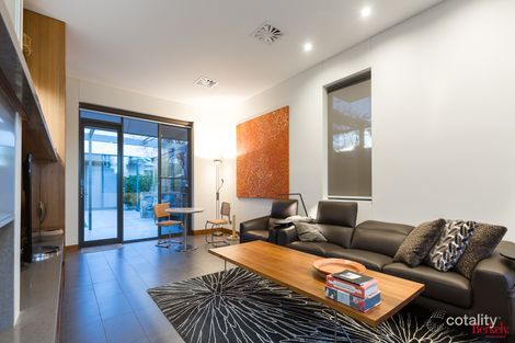 Property photo of 16 Chermside Street Deakin ACT 2600