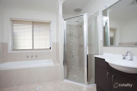 Property photo of 20 Stradbroke Avenue Shell Cove NSW 2529