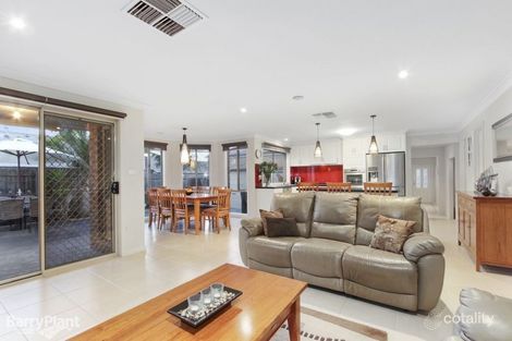 Property photo of 20 Pacific Drive Mooroolbark VIC 3138