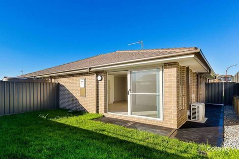 Property photo of 8A Satinash Drive Hamlyn Terrace NSW 2259