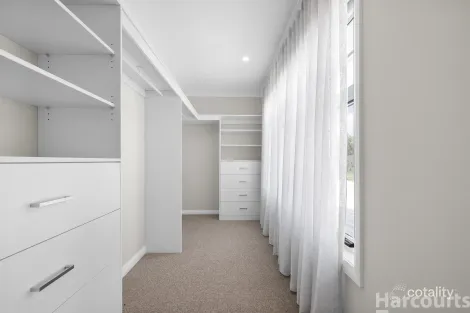 Property photo of 37 Swift Place South West Rocks NSW 2431