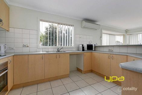 Property photo of 32 Pecos Place Roxburgh Park VIC 3064