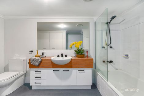 Property photo of 1/289 Harcourt Street Teneriffe QLD 4005