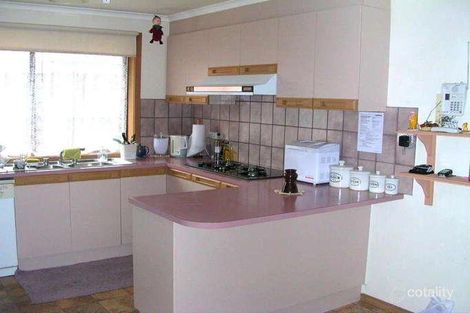 Property photo of 24 Iluka Drive Werribee VIC 3030