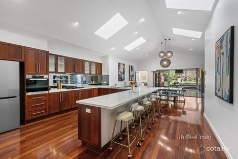 Property photo of 30 Mayfield Drive Mount Waverley VIC 3149