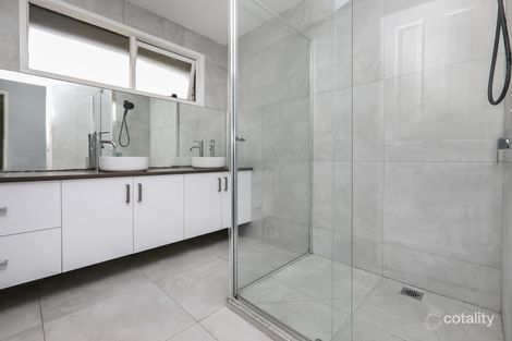 Property photo of 12 Green Valley Grove Meadow Heights VIC 3048