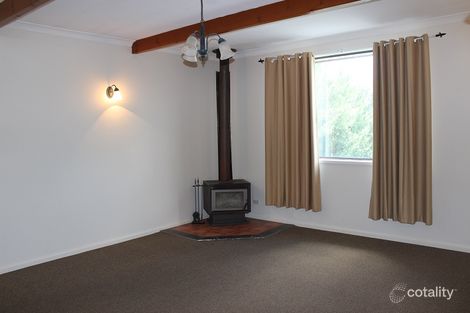 Property photo of 23 McRae Street Hillvue NSW 2340