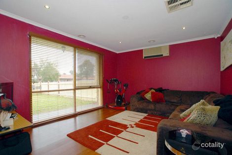 Property photo of 63 Lesdon Avenue Cranbourne VIC 3977