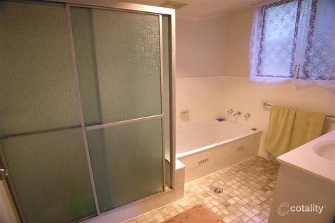 Property photo of 2/205 Albany Street Point Frederick NSW 2250