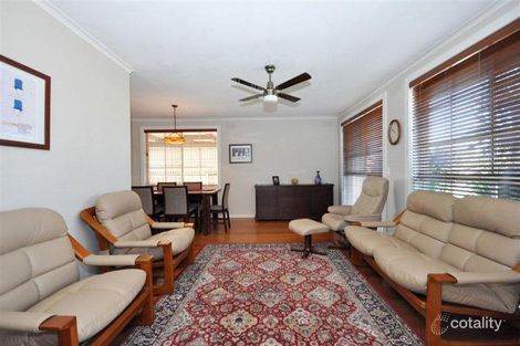 Property photo of 8 Midway Close Gladstone Park VIC 3043